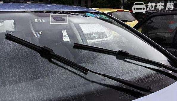 汽车感应雨刷实用吗，自动雨刷的优缺点详解