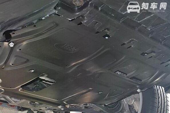 汽车喷涂底盘装甲有用吗，出厂自带的漆膜保护效果会更好