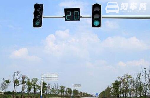 十字路口红绿灯图解 图解十字路口如何按照红绿灯指示行车