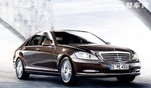 s600奔驰价格多少钱一辆 奔驰s600和奔驰迈巴赫s600的区别